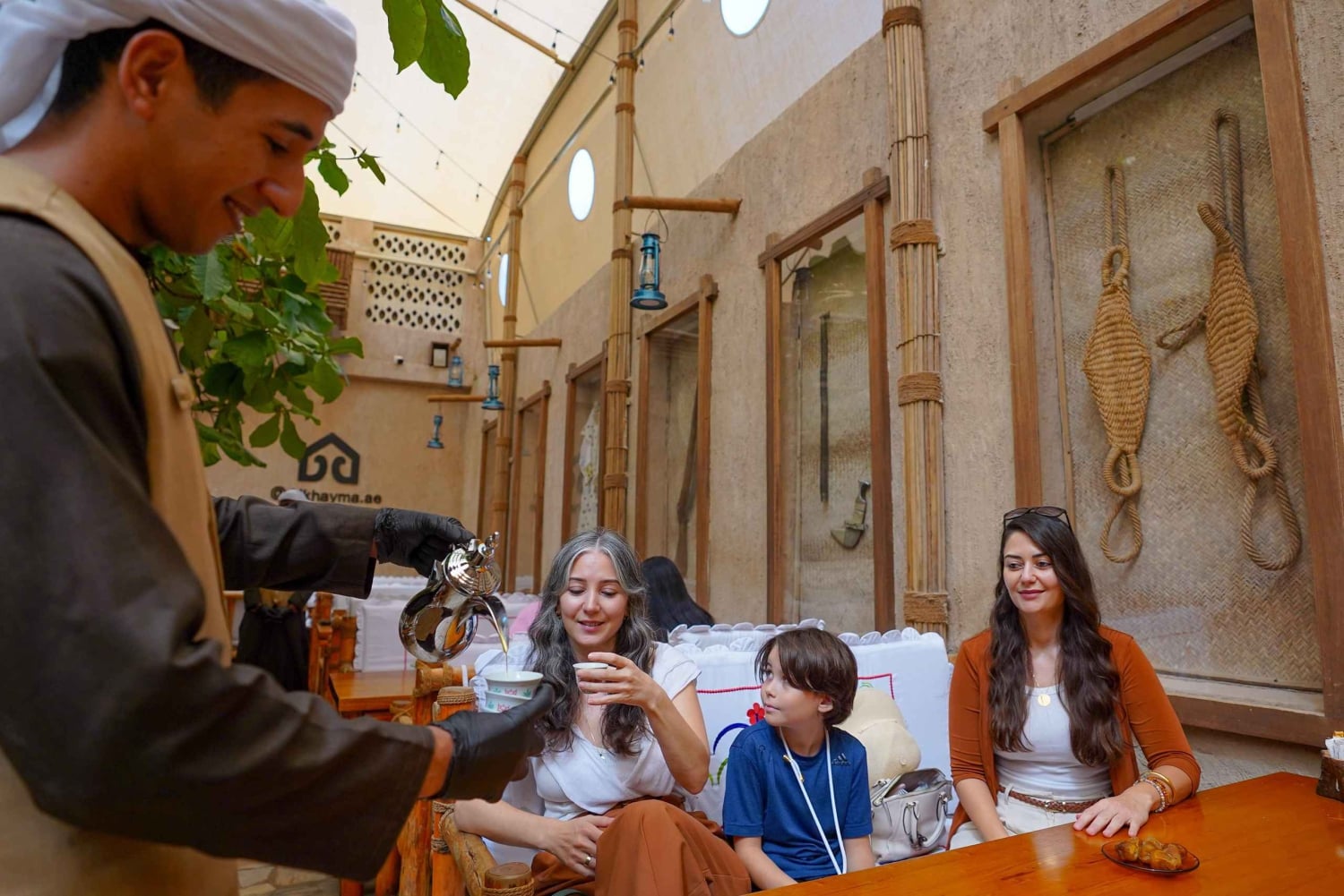 Dubai: Halvdagstur med den blå moské, bækken og souks