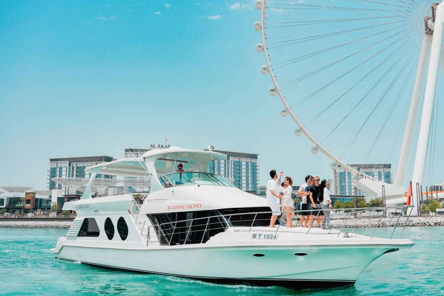 Dubai: Harbor Yacht Tour with BBQ Meal and Drinks