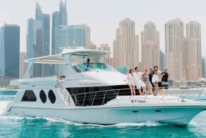Dubai: Tour del porto in yacht con pasto e bevande al barbecue