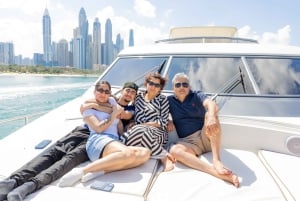 Porto di Dubai: tour in yacht di lusso con trasferimento privato