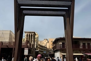 Dubain kulttuuriperintökierros, kulta- ja maustesouk, Abra-vene