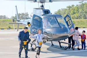 Dubai: Helicopter Flight Over The Palm Jumeirah