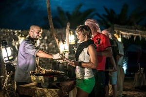 Dubai: Heritage Camel Desert Safari med traditionell middag