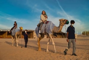 Dubai: Kuumailmapallo, kameliratsastus, aavikkosafari ja paljon muuta.