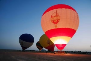 Dubai: Varmluftsballong, ørkensafari og firehjulssykkeltur