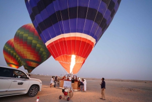 Dubai: Hot Air Balloon Flight with 4X4 Transfers