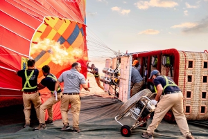 Dubaï : Vol en montgolfière avec transfert en 4x4