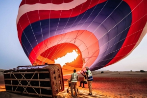 Dubai: Hot Air Balloon Ride Over the Desert