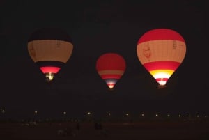 Dubai: Luchtballonvaart met kamelentocht & valkenshow
