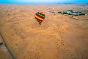 Dubai: Sunrise Hot Air Balloon Tour Over the Desert