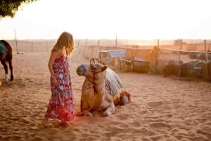 Dubai: Luchtballon met kamelen-, ATV- en paardenritten