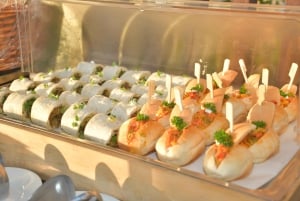 Dubai: Varmluftsballong med vintage Land Rover och frukost