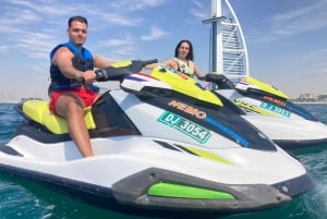 Dubai: Viaje en moto acuática al Burj Al Arab con helado