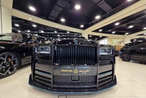 Dubai: Luxusauto-Showroom-Tour mit Rückfahrt zur Dubai Mall