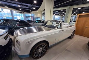 Dubai: Luxusauto-Showroom-Tour mit Rückfahrt zur Dubai Mall