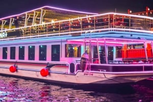 Dubai: Cena Crucero de Lujo con Entretenimiento en Directo