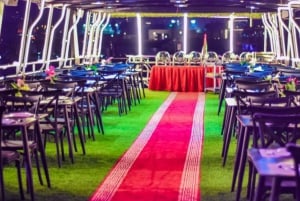 Dubai: Lyxig middagskryssning med liveunderhållning