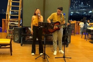 Dubai: Luxury Dinner Cruise with Live Music