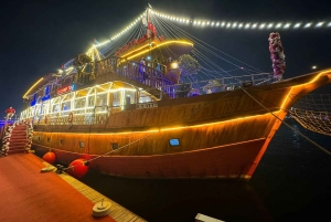 Dubai: Luksusbådtur med middag og livemusik