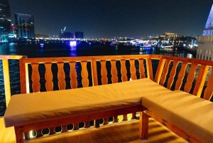Dubai: Luksusbådtur med middag og livemusik