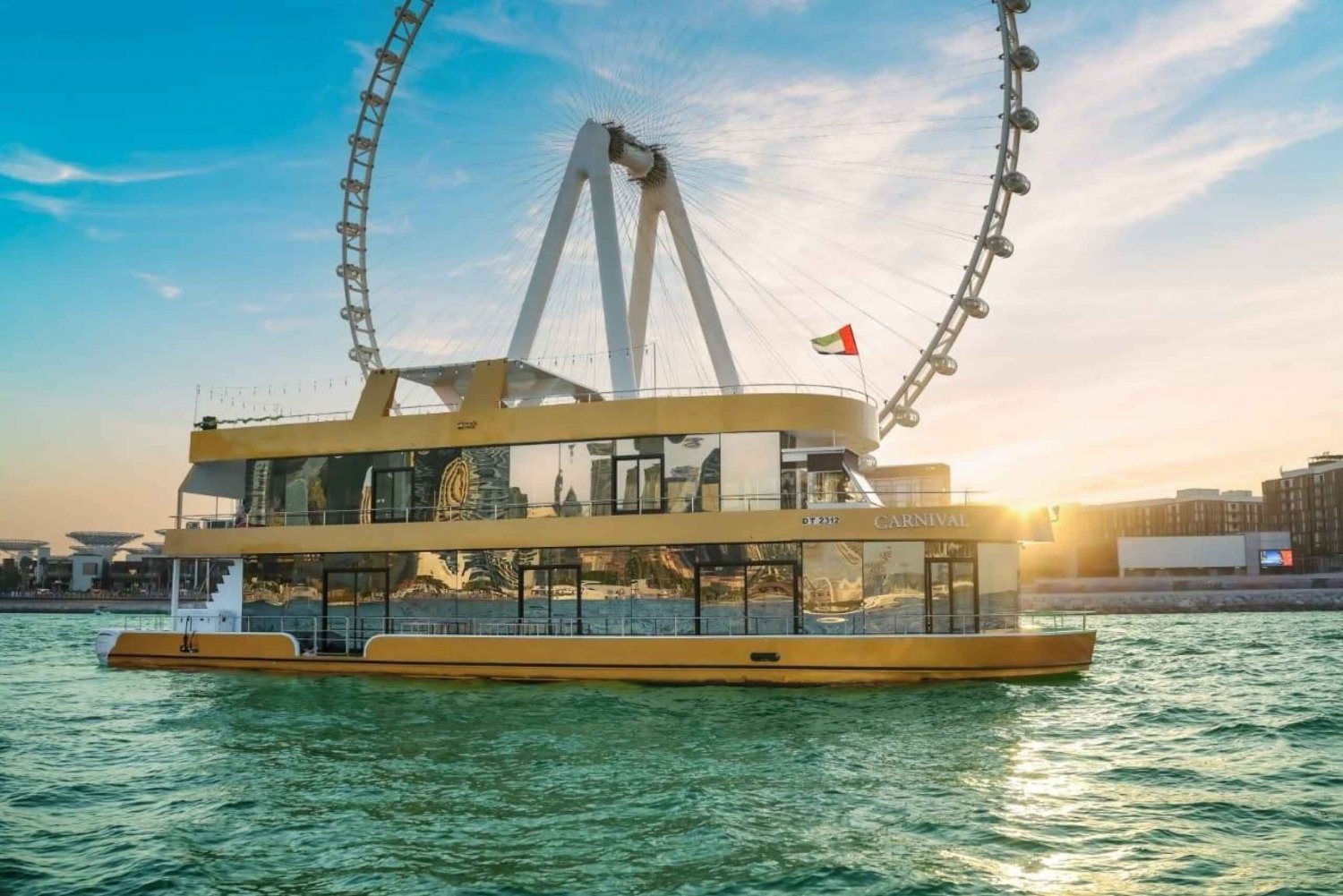 Dubai:Luxury Marina cruise with multi shows
