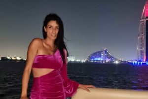 Dubai: Crucero turístico de lujo con comida y bebida