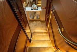 Luxury Yacht Dubai: 118ft (+1 hour free) offer till Sep15