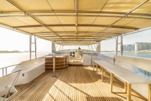 Luxury Yacht Dubai: 118ft (+1 hour free) offer till Sep15