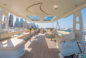 Дубай: тур на роскошной яхте с возможностью добавить обед-барбекю
