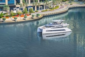 Dubai: Luxury Yacht Tour with Options to Add a BBQ Lunch