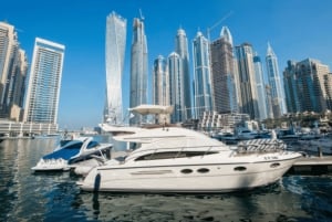 Dubai: Luxury Yacht Tour with Wonder Bus Tour on land & Sea