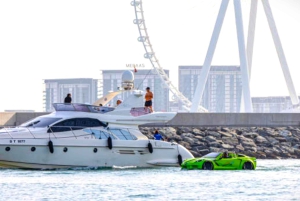 Dubai: Luxury Yacht Tour with Wonder Bus Tour on land & Sea