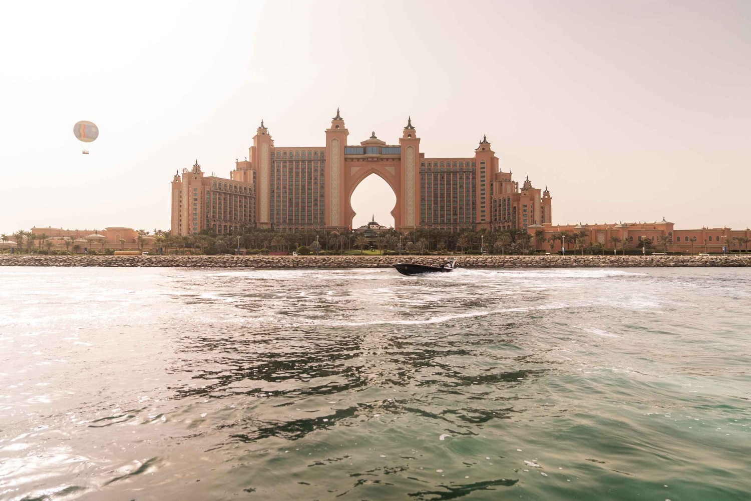 Dubai Marina: 1 tunnin ylellinen sightseeing-pikaveneajelu