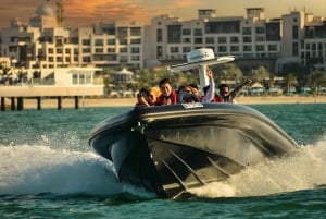 ドバイ・マリーナ：1時間ラグジュアリー観光スピードボートツアー