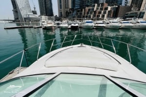 Dubai Marina: 2-timers tur med minijacht