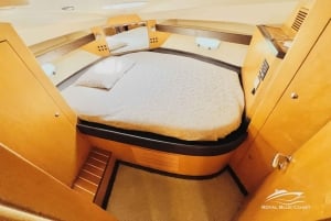 Dubai Marina: 2-timmars tur med minijacht