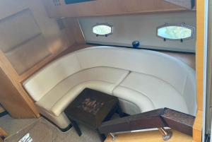 Dubai Marina: 2-timmars tur med minijacht