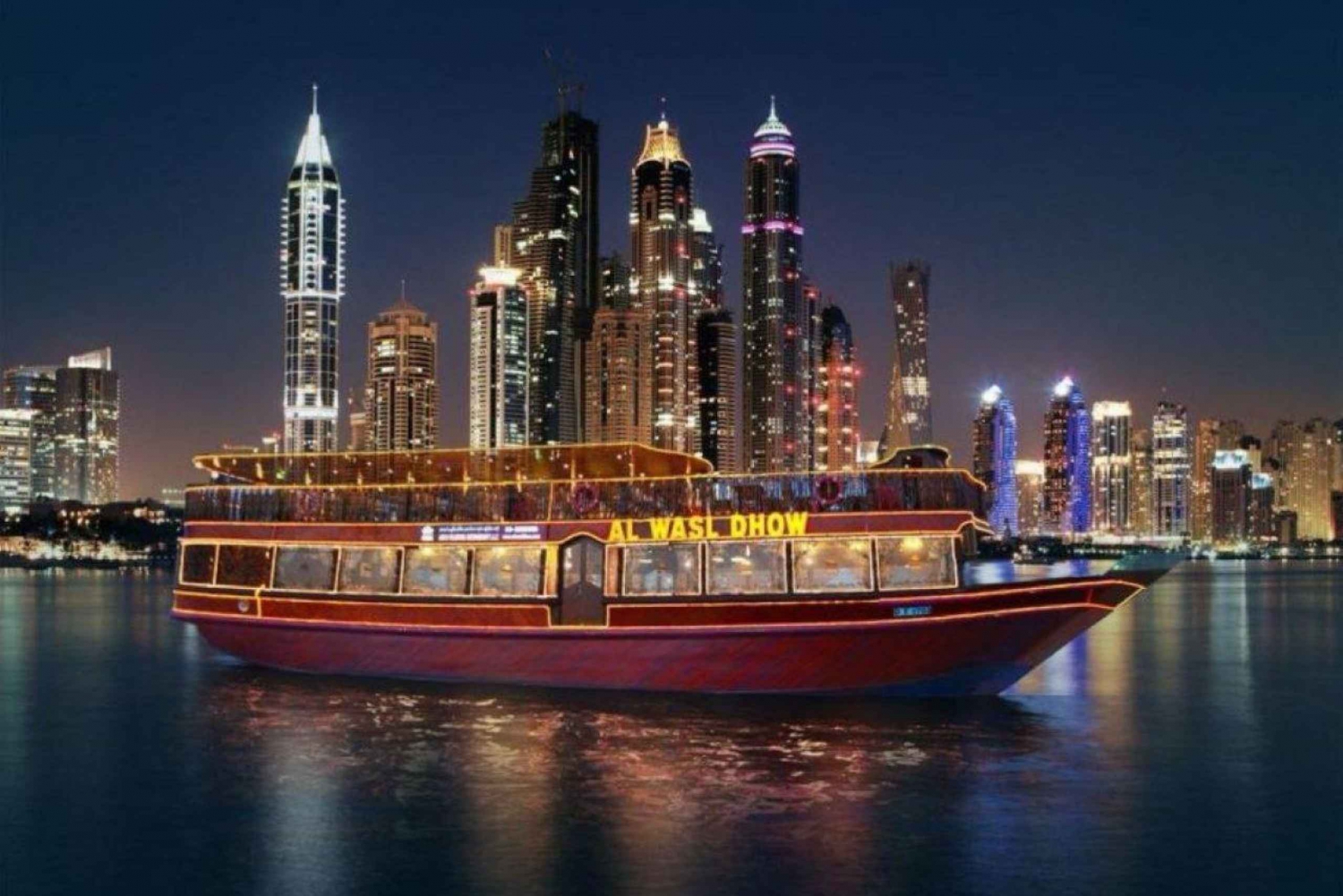 Dubai: Marina Dhow Dinner Cruise with Entertainment