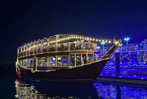 Dubai: Crociera con cena in Dhow a Marina con trasferimento privato
