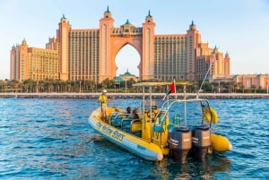 Dubai Marina: Marina Dubai: Opastettu kiertoajelu moottoriveneellä.