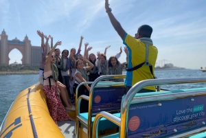 Dubai Marina: Guided Sightseeing Tour by Speedboat