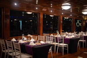 Dubai: Lyxig dhow-kryssning i marinan med 5-stjärnig indisk middag