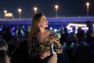 ドバイマリーナ豪華ダウ船ディナークルーズ