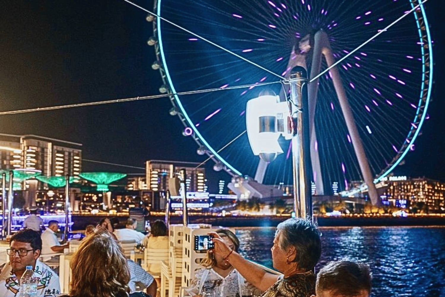 Dubai: Marina Premium middagskryssning med obegränsat antal drinkar