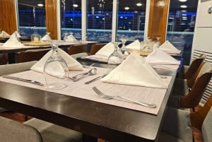 Dubai: Cruzeiro com jantar Marina Premium com bebidas ilimitadas