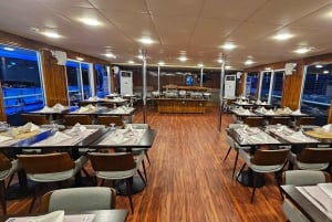 Dubai: Marina Premium Cena en Crucero con Bebidas Ilimitadas
