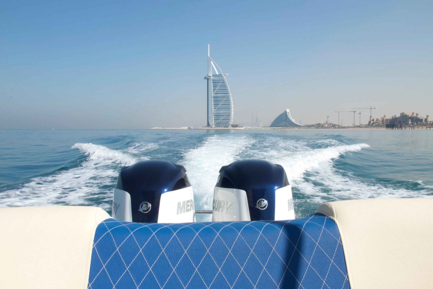 Dubai: Marina Private Boat Tour & Palm Jumeirah Sightseeing