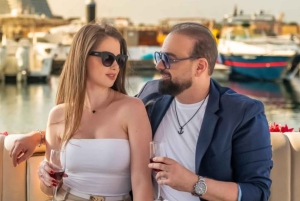 Dubai Marina: Private Boat Tour with Flower