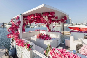 Dubai Marina: Private Boat Tour with Flower