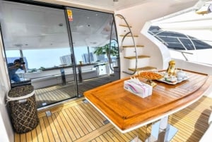 Dubai: Tour privato in yacht di lusso a Marina